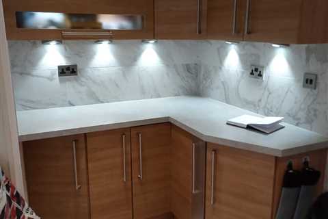 Tiler Beechwood