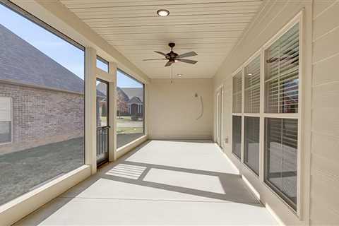 Custom Screened-Porch System - Fine Homebuilding