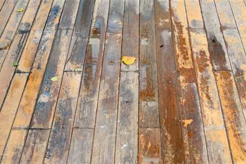 What happens when stained wood gets wet?