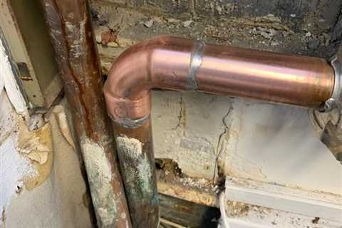 How to Solder Copper Pipe With Water in It