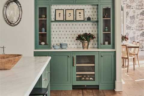 Green Kitchen Cabinets