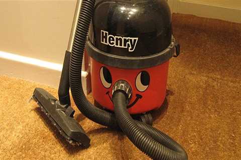 What is a carpet cleaner machine?