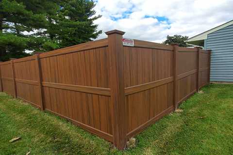 Makeover Monday: Mocha Walnut Vinyl Fencing in Odenton, Maryland