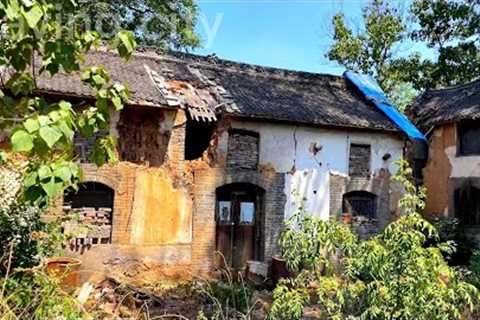 After graduating~ the three brothers renovate the old house left by their grandmother MAKEOVER