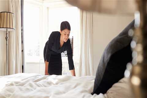 What is the Difference Between a Maid and a Housekeeper?