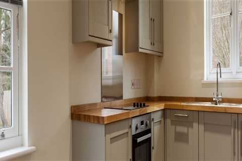 Kitchen Fitters New Town