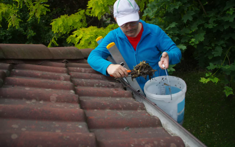 Gutter Cleaning Sweetwater, Florida