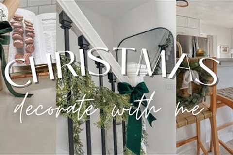 CHRISTMAS DECORATE WITH ME 2023 || KITCHEN & STAIRWAY STYLING || CHRISTMAS DECORATING IDEAS