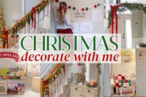 CHRISTMAS DECORATE WITH ME 🎄 Christmas decorating ideas & traditional Christmas decorations..