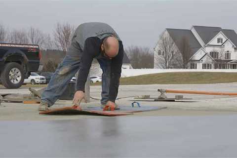 How Thick Should Driveway Concrete Be?