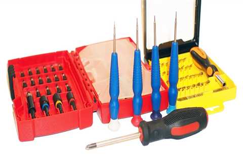 The Importance of a Screwdriver Set for Electricians