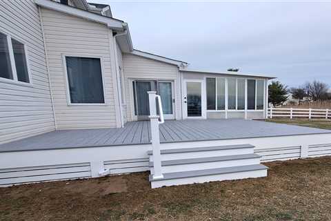 Makeover Monday: Platform-style Deck in Grasonville, Maryland