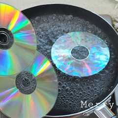 Boil an old CD for 3 minutes, you will not believe the incredible results. DIY Home decor idea