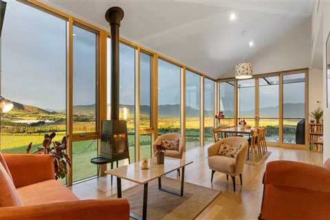 How to Expand Your Living Space: A Comprehensive Guide to Room Additions and Expansions