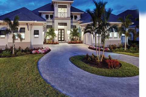 Integrating Premium Motorized Screens Into Groundskeeping Plans By Orlando Custom Home Designers