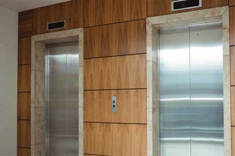 Understanding the Key Differences Between Hydraulic and Traction Elevators for Residential Use